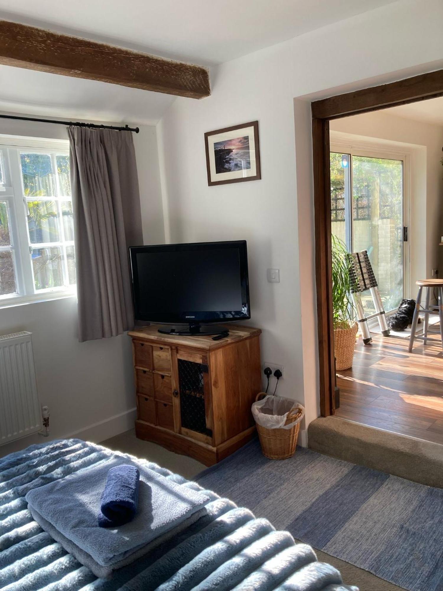 Guest Suite At 31 Little England Milborne Saint Andrew Ngoại thất bức ảnh