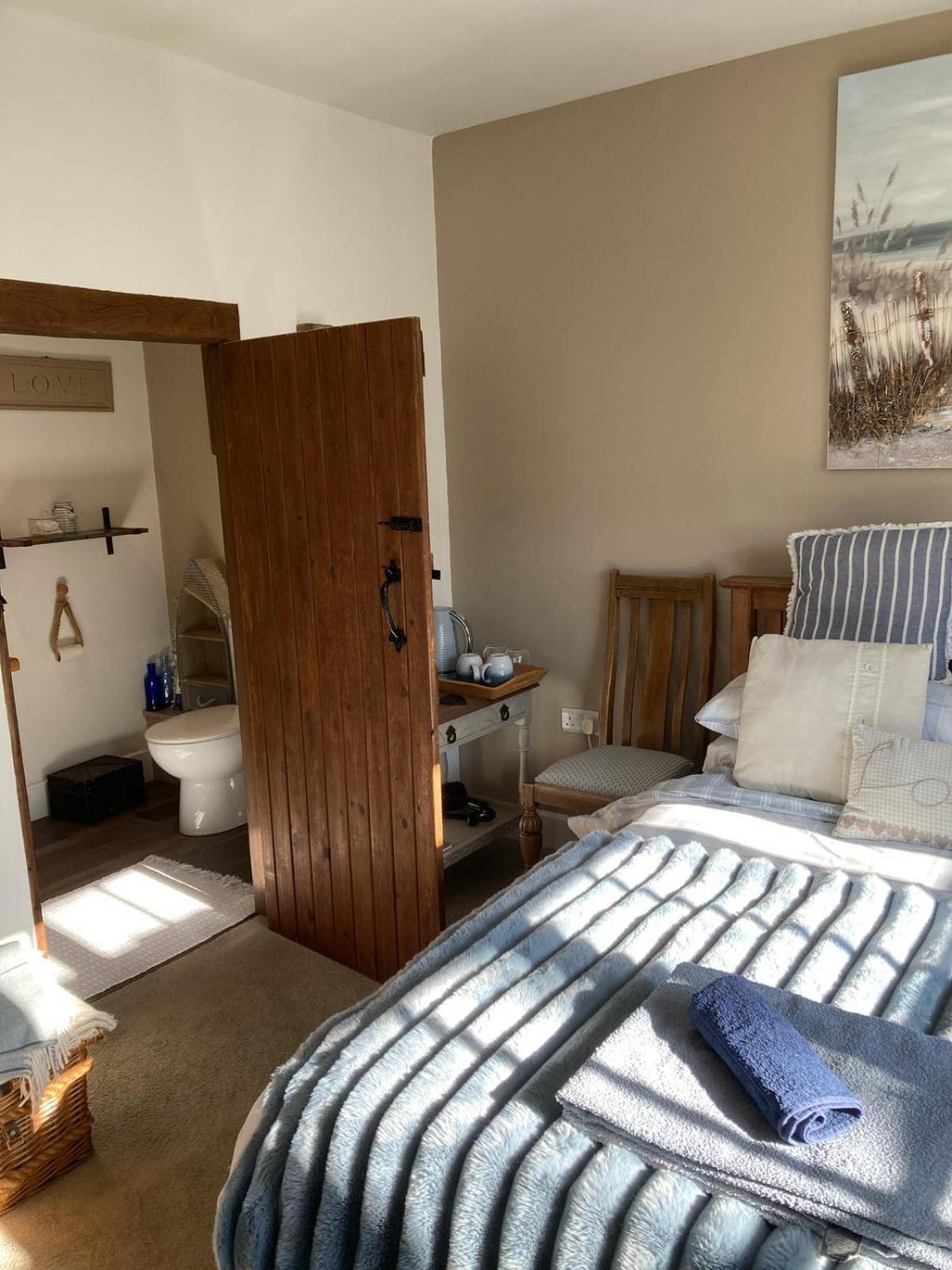 Guest Suite At 31 Little England Milborne Saint Andrew Ngoại thất bức ảnh
